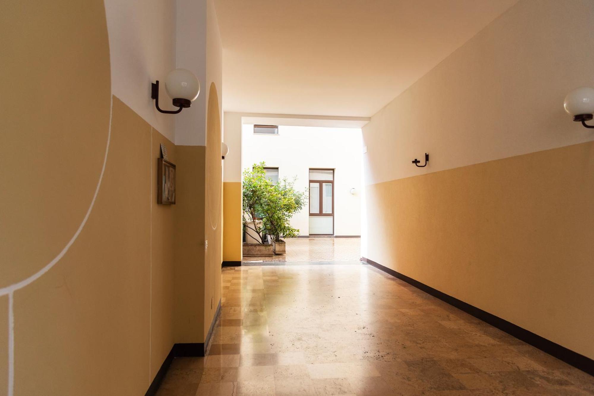 Youhosty - Lecco 11 Milano Eksteriør billede